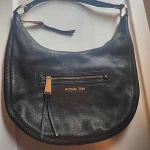 Michael kors black leather Hobo ourse